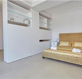 5 bedroom villa with infinity pool, Castellammare del Golfo, sleeps 9